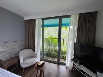 The High-Floor Beachfront Residence, Dual-Balcony Mountain-Sea Views, 5-star Cat Ba Resort with Private Beach and Premium Onsen – Photos 6